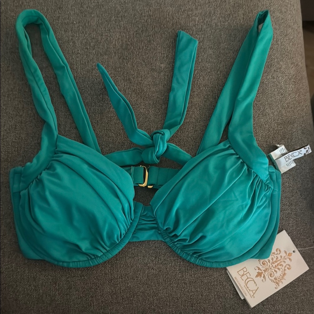 BECCA Blue Underwire Bra with Adjustable Straps